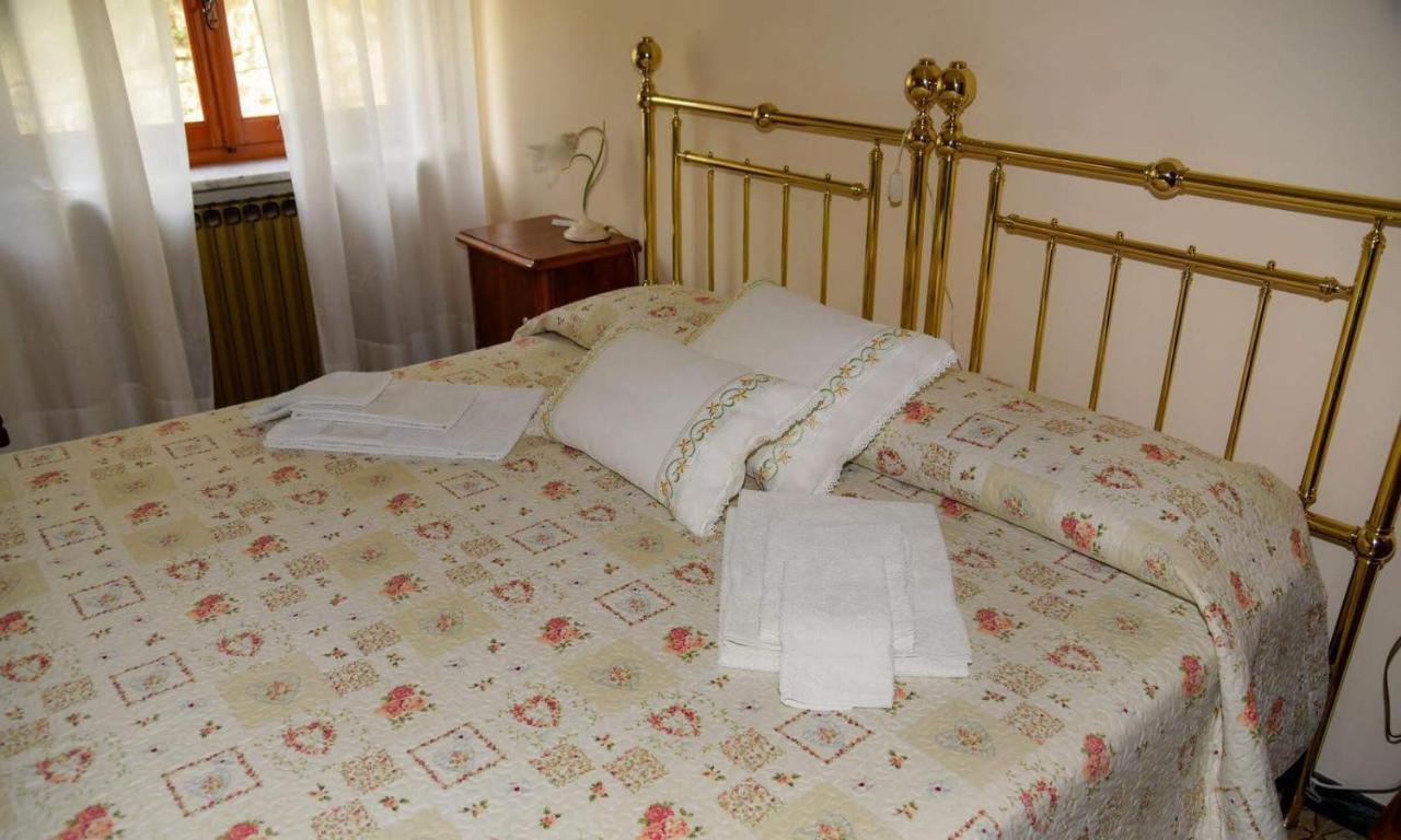 B&B Le Coccinelle Torre Bormida Bagian luar foto