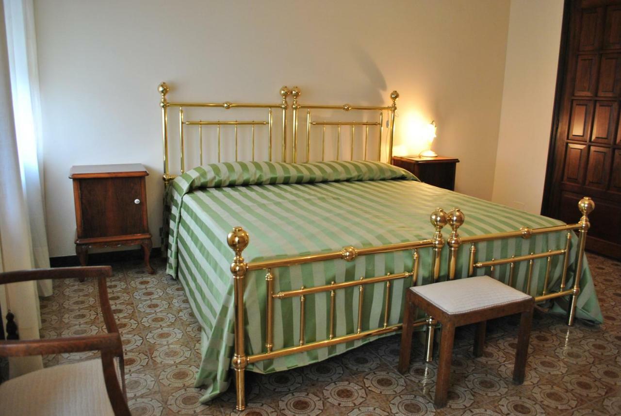 B&B Le Coccinelle Torre Bormida Bagian luar foto