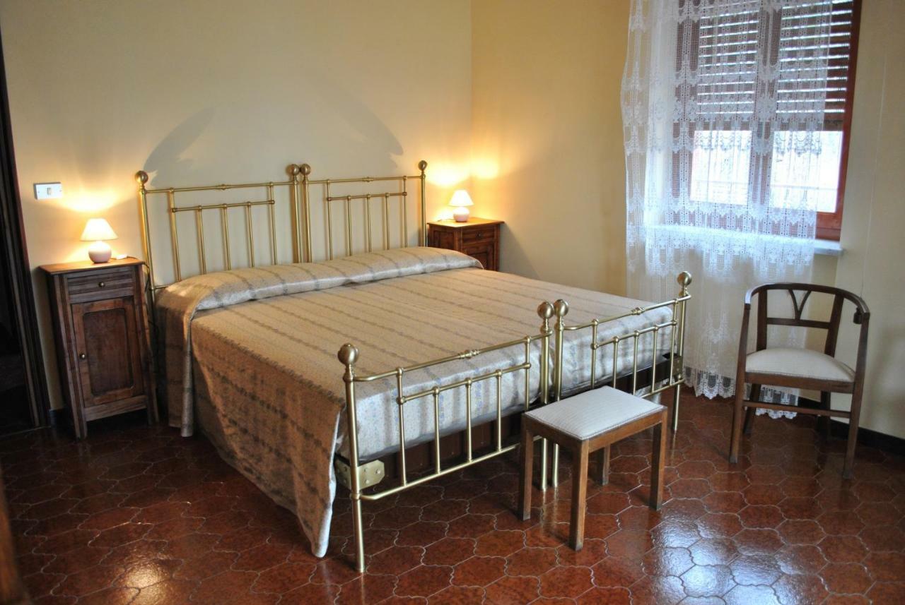 B&B Le Coccinelle Torre Bormida Bagian luar foto