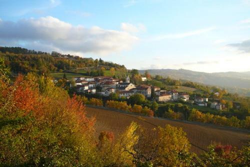 B&B Le Coccinelle Torre Bormida Bagian luar foto