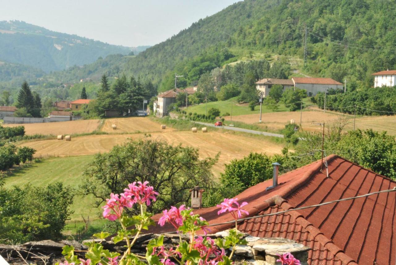 B&B Le Coccinelle Torre Bormida Bagian luar foto