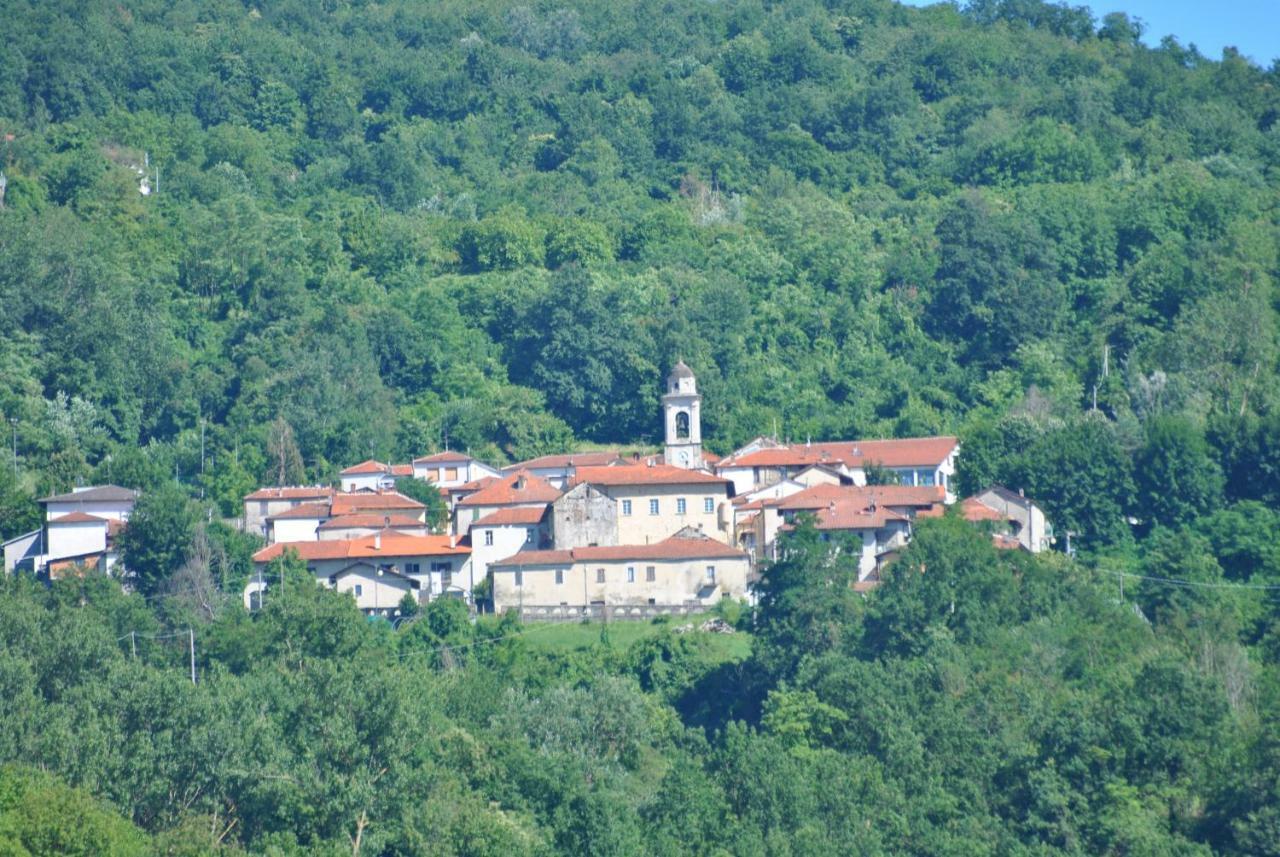 B&B Le Coccinelle Torre Bormida Bagian luar foto