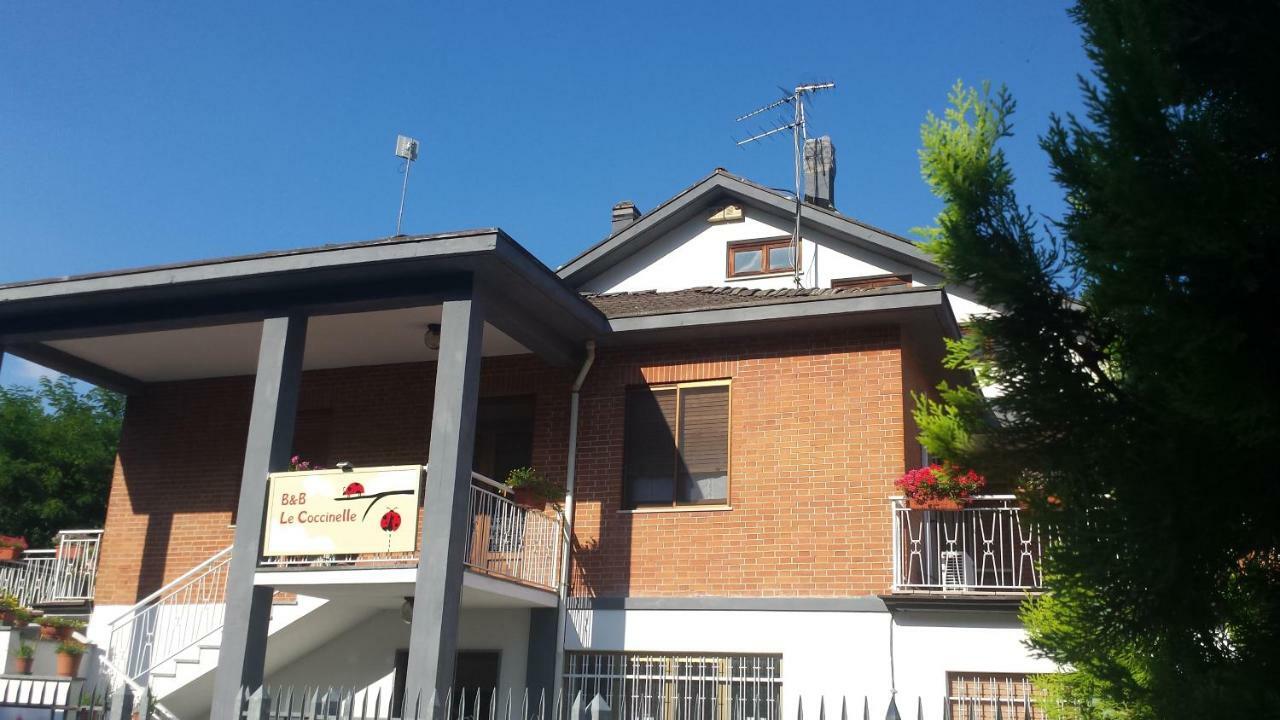 B&B Le Coccinelle Torre Bormida Bagian luar foto